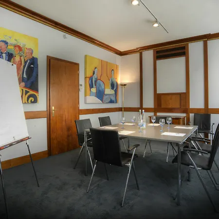 The New Midi 4* Geneva